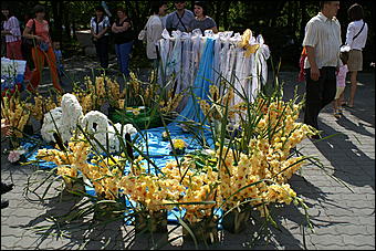 23 августа 2009 г., Барнаул   Праздник цветов и парад невест в Барнауле