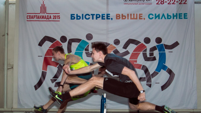 5 январь 2016 г., Барнаул   Сильнейшие легкоатлеты края борются за "Рождественский кубок" в Барнауле