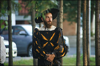 22 августа 2019 г., Барнаул   Барнаульцам показали настоящие рыцарские бои и рассказали о костюмах XVI века