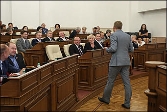 29 августа 2019 г., Барнаул   И смех и грех. Кого награждали, а кого отправляли в отставку на сессии АКЗС