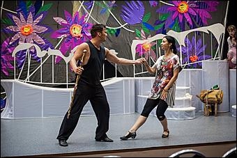 22 август 2017 г., Барнаул   Эльфы, феи и цветы: показываем, каким будет премьерный спектакль театра музкомедии "Дюймовочка"