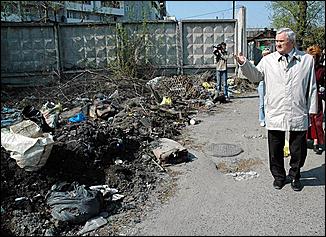 18 мая 2006 г, Барнаул   <P>Субботники в Банауле: итоги и проблемы (выездное совещание мэра Барнаула Владимира Колганова</P>