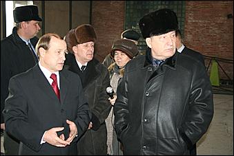 5 декабря 2006 г., Барнаул   Рабочая поездка главы администрации Алтайского края Александра Карлина в Поспелихинский район