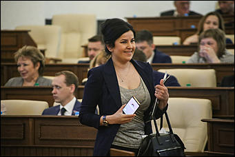 31 мая 2018 г., Барнаул. Екатерина Смолихина   Без Карлина: как прошла сессия краевого парламента в последний день весны