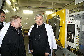 26 февраля 2007 г., Барнаул   Посещение главой Барнаула Владимиром Колгановым ООО "Алтайхолод"