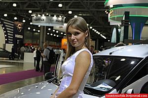   Самые красивые девушки автошоу в Москве