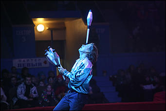 28 декабря 2017 г., Барнаул   Цирк, да и только: в Барнауле состоялась премьера новогоднего циркового шоу