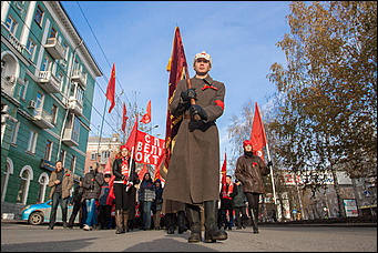 7 ноябрь 2016 г., Барнаул © Амител Вячеслав Мельников   99-летие Великой революции в Барнауле