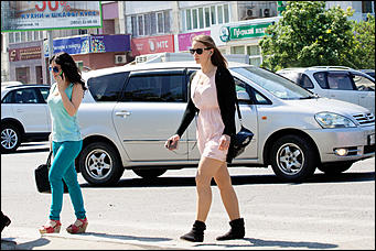 23 май 2016 г., Барнаул  © Амител Вячеслав Мельников   Весна и девушки: фоторепортаж с улиц Барнаула 