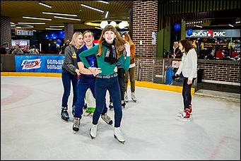 14 декабря 2019 г., Барнаул   "Европейскими играми" открылся первый в Барнауле ледовый каток "Европы Плюс"