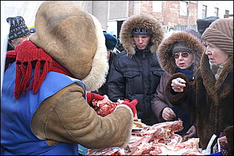 20 февраля 2010 г., Барнаул   Предпраздничная социальная ярмарка в Барнауле