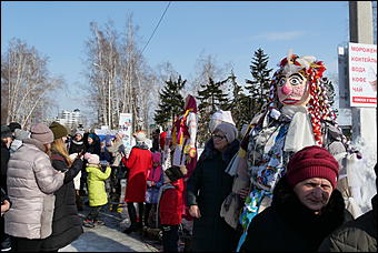 1 марта 2020 г., Барнаул. Екатерина Смолихина   Гуляй, народ! Как барнаульцы отпраздновали Масленицу