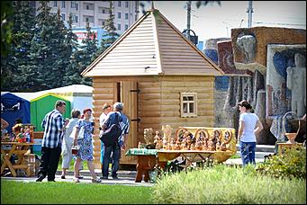 14 август 2013 г., Барнаул   Ярмарка "Медовый Спас на Алтае"