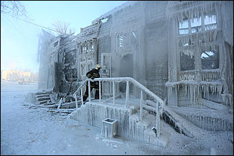 22 январь 2018 г., Барнаул. Екатерина Смолихина   Сгоревший на морозе: что осталось от исторического здания в Барнауле