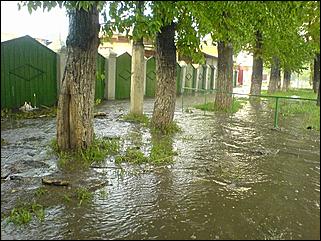 14 мая 2007 г., Барнаул   Потоп после дождя в Барнауле