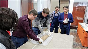 19 февраля 2020 г., Барнаул   Алебарды, сабли и револьверы. Уникальную выставку исторического оружия привезли в Барнаул
