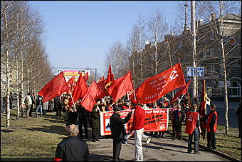 1 мая 2010 г., Барнаул   Красно-синий Первомай в Барнауле