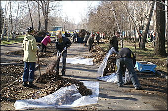 21 апреля 2007 г., Барнаул   В Барнауле прошел общегородской субботник