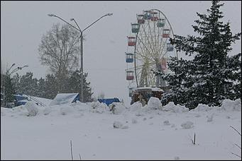 17 апреля 2008 г., Барнаул   "А снег идет..."