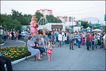 7 июля 2017   В минувшую пятницу в Барнаульском зоопарке, прошла "Ночь Страха".